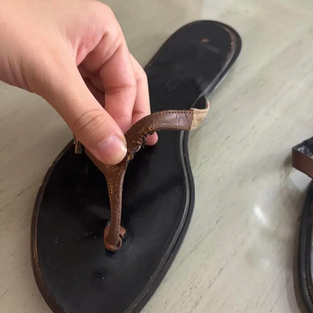 Burberry brown leather sandals with